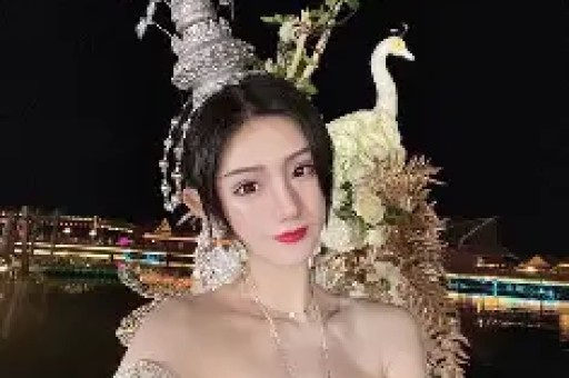 鞠婧祎陷偷漏税风波！丝芭实名举报引爆娱乐圈