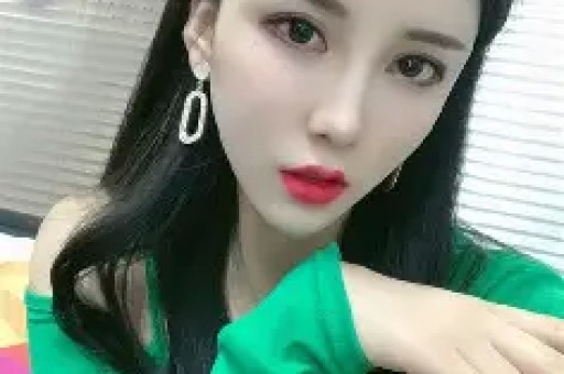 娱乐圈大瓜连连！黄子韬违规停车被罚迪丽热巴新片惊喜亮相